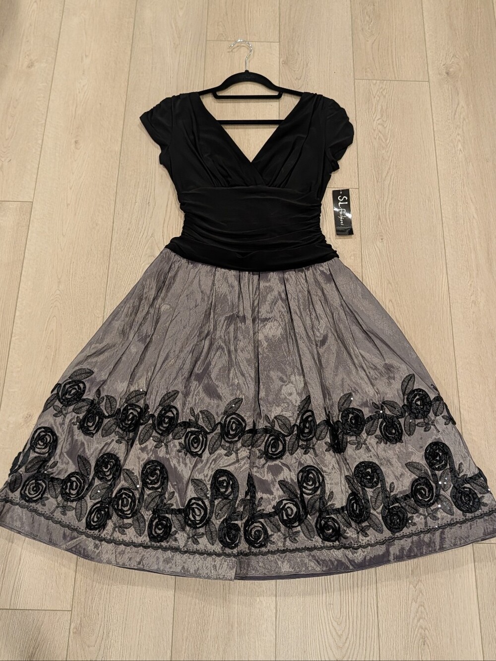 NWT SLNY black embellished floral print dress size 8